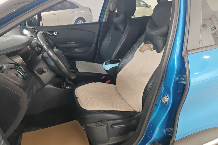 雷诺 卡缤 2015款 1.2T 自动舒适版中控内饰19