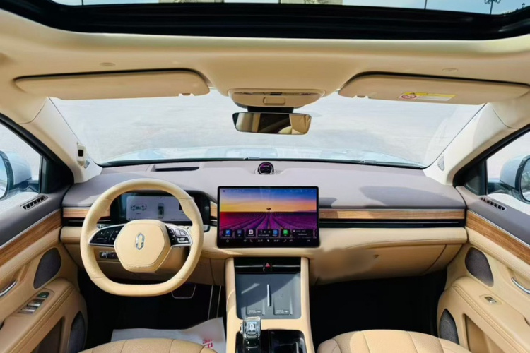 鸿蒙智行 问界M7 2024款 1.5T 智驾四驱Pro版 6座中控内饰7001