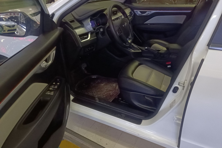 吉利汽车 远景 2020款 改款 1.5L CVT亚运版中控内饰7003