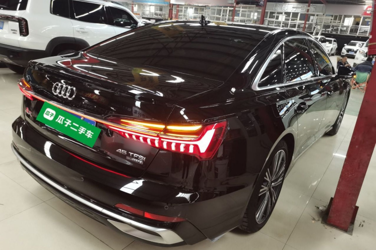 奥迪A6L 2023款 改款 45 TFSI quattro 臻选动感型车身外观6005