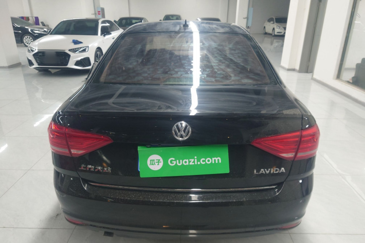 大众 朗逸 2015款 1.6L 自动舒适版车身外观6