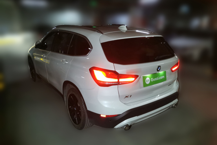 宝马X1 2020款 sDrive20Li 时尚型车身外观5