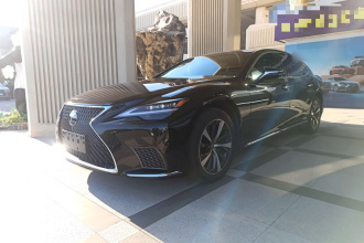 雷克萨斯LS 2021款 500h 卓越版