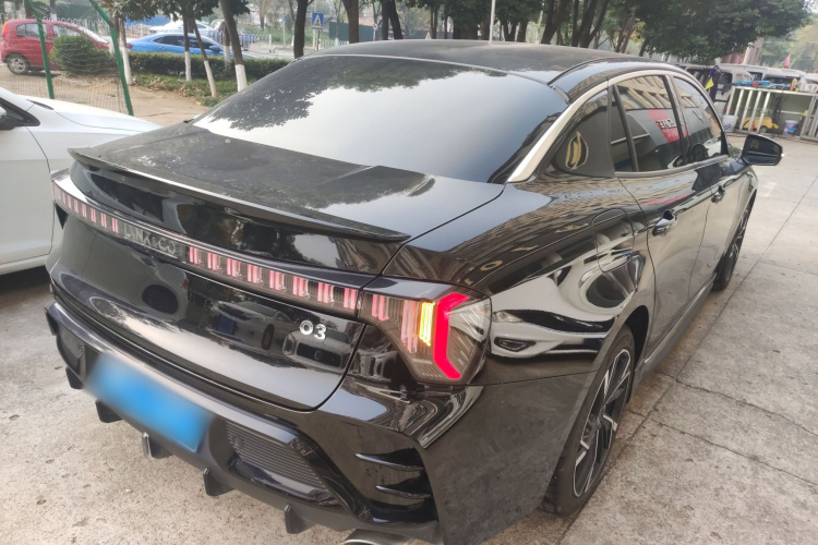 领克03 2025款 1.5TD DCT冠军版Pro车身外观7