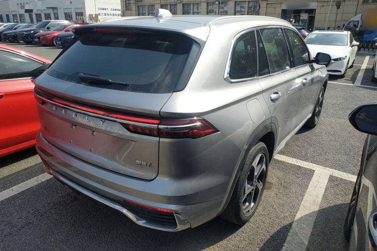 吉利汽车 星越L 2021款 2.0TD DCT EVO两驱尊贵型车身外观7