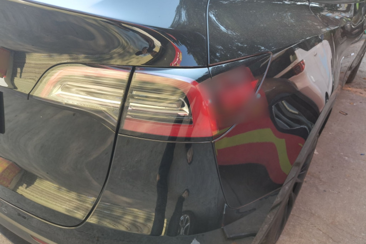 特斯拉 Model Y 2022款 改款 后轮驱动版车身外观6001