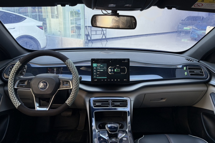 比亚迪 秦PLUS 2021款 DM-i 55KM 旗舰型中控内饰7004