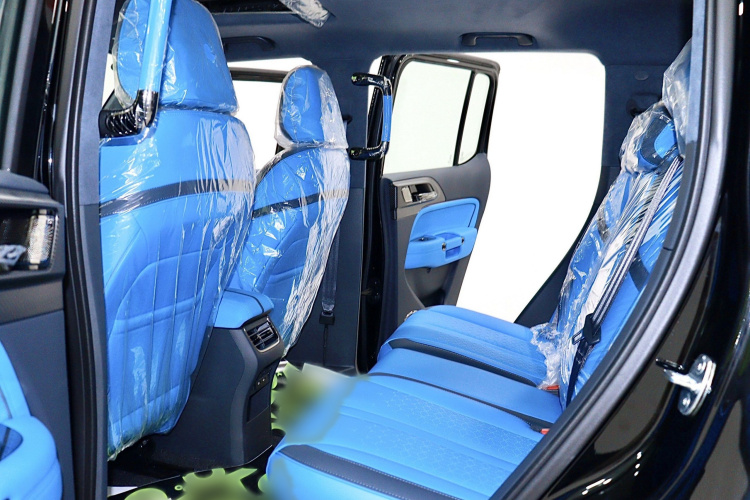 超境汽车 共创坦克300 2023款 2.0T 赛博骑士中控内饰7002