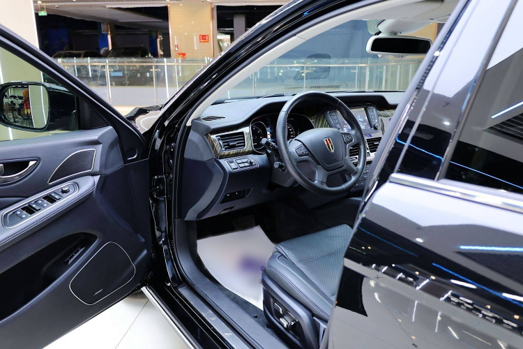 红旗H7 2021款 2.0T 旗舰版中控内饰7001