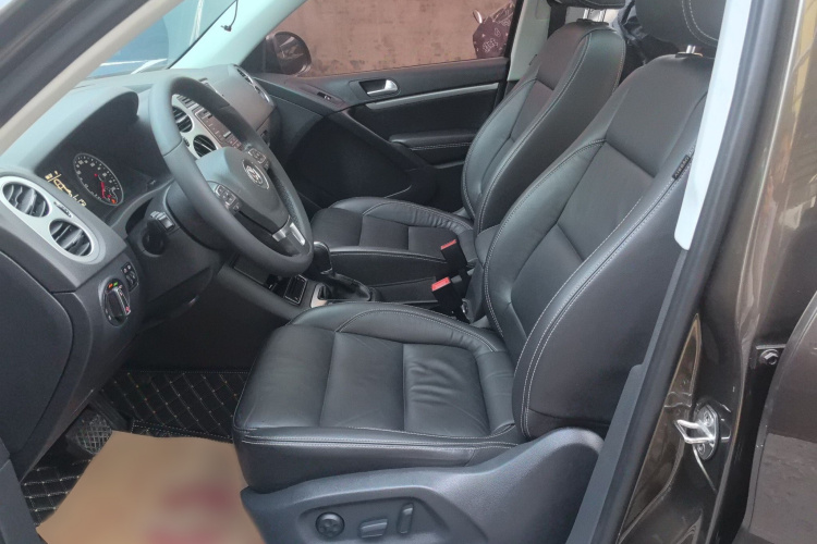 大众 途观 2017款 300TSI 自动两驱丝绸之路舒适版局部细节19