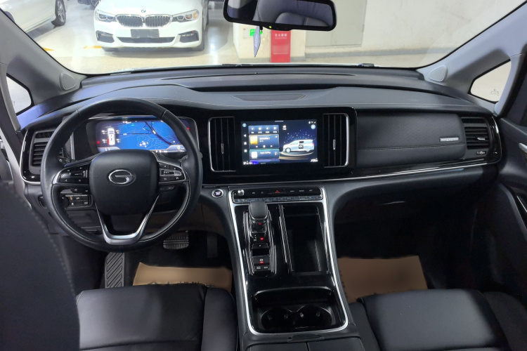 广汽传祺 传祺M8 2021款 领秀系列 390T 尊贵版中控内饰7003