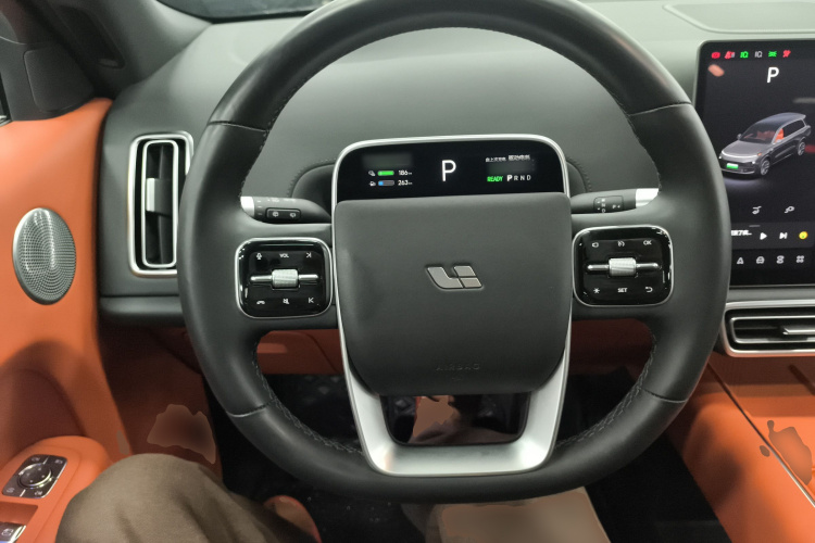 理想汽车 理想L9 2023款 Pro中控内饰13