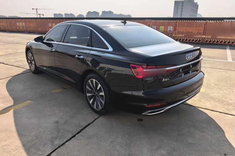 奥迪A6L 2024款 45 TFSI 臻选致雅型车身外观6005