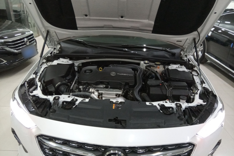 别克 君威 2023款 552T 智享型机舱底盘24