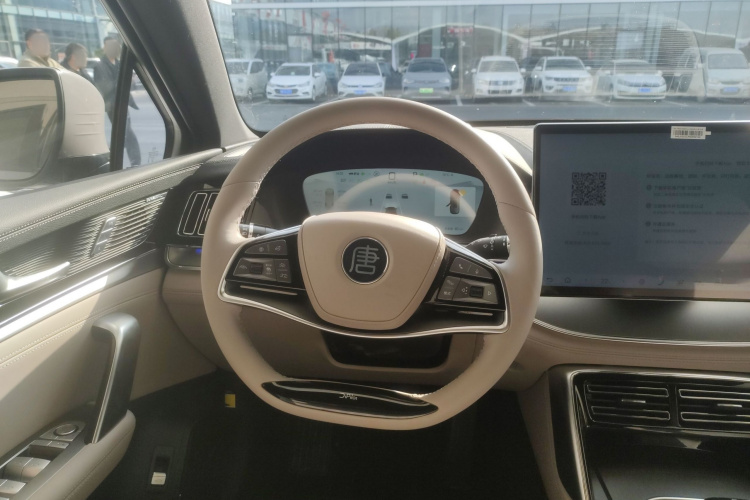 比亚迪 唐新能源 2025款 DM-i 115KM 旗舰型局部细节13