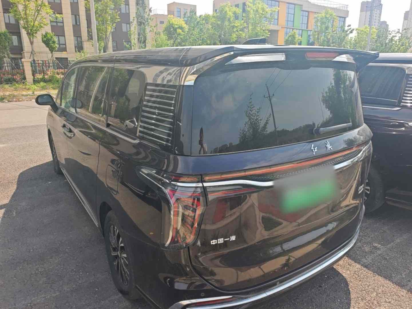 红旗HQ9 PHEV 2024款 2.0T 四驱商务版(3)