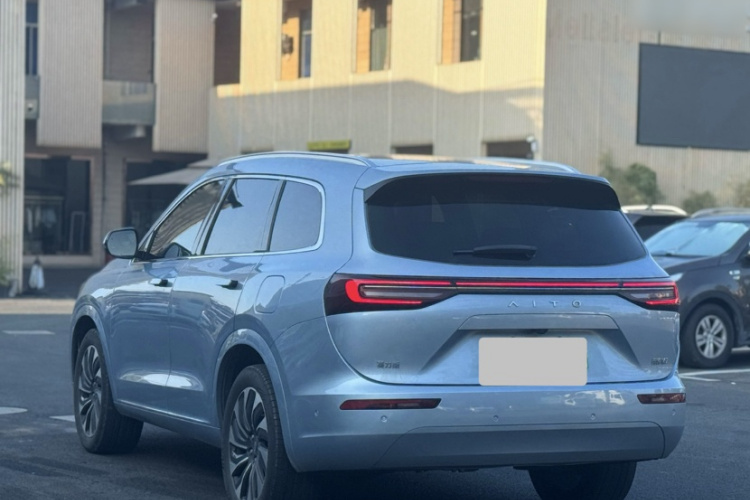 鸿蒙智行 问界M7 2024款 1.5T 后驱Plus版 5座车身外观6001