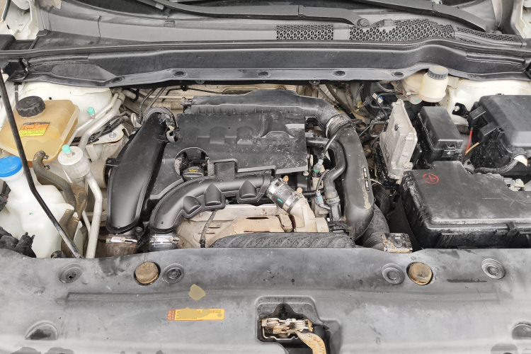 东风风神AX7 2018款 经典 1.6T 自动精英型机舱底盘24