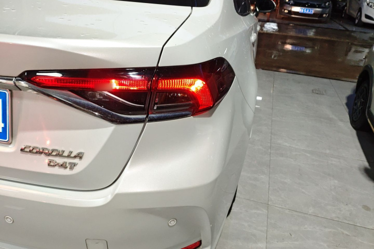 丰田 卡罗拉 2021款 1.2T S-CVT精英PLUS版车身外观6006