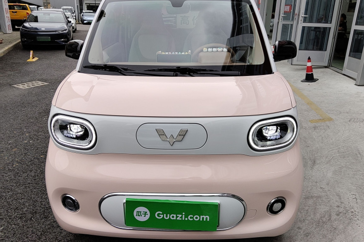 五菱汽车 宏光MINIEV 2024款 第三代 215km 进阶版车身外观2