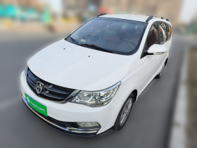 宝骏730 2021款 1.5L 手动时尚型 7座