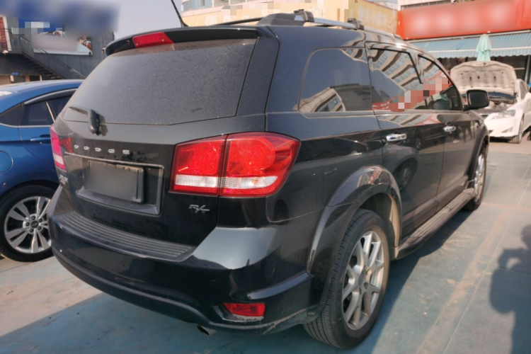 道奇 酷威 2015款 2.0TD 四驱尊尚版车身外观6005