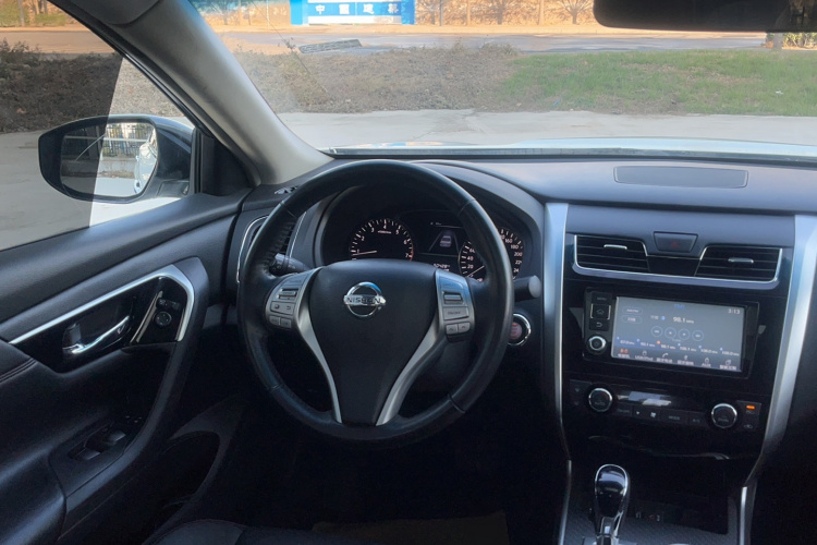 日产 天籁 2016款 改款 2.0L XL舒适版局部细节13