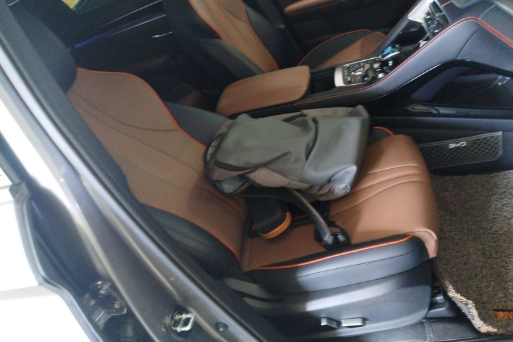 比亚迪 宋PLUS新能源 2021款 DM-i 100KM 四驱旗舰PLUS局部细节41