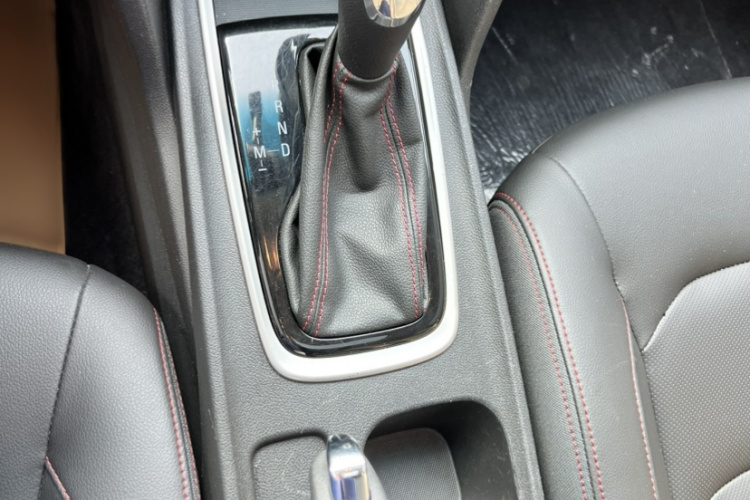 雪佛兰 科鲁泽 2019款 Redline 320T 双离合爽快版 国VI局部细节9011