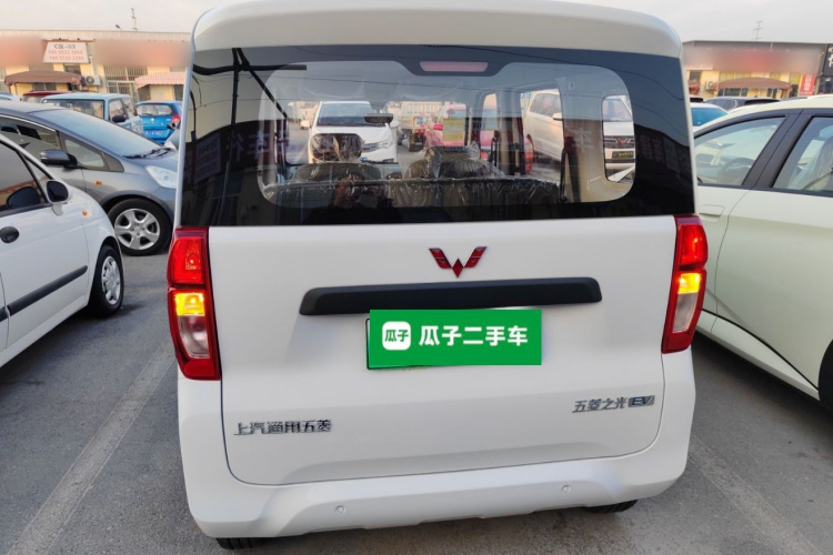 五菱汽车 五菱之光新能源 2025款 201km 标准型车身外观6