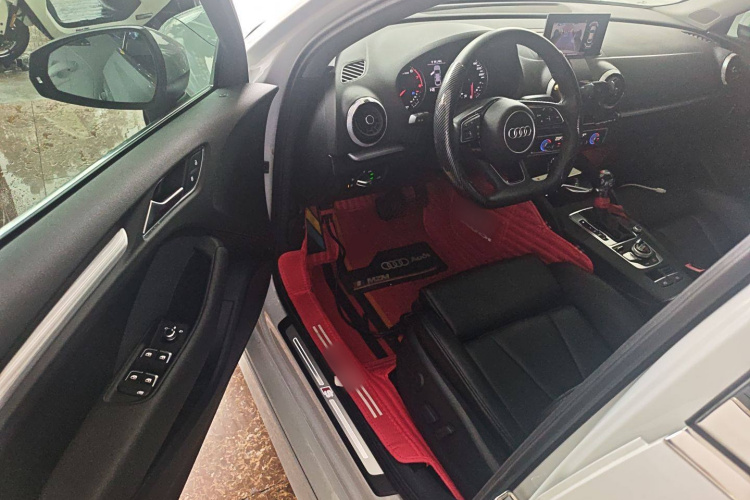 奥迪A3 2019款 Limousine 35 TFSI 运动型 国VI中控内饰20