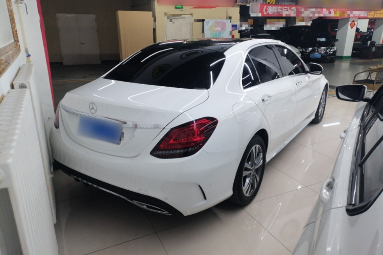 奔驰C级 2021款 C 200 L 时尚型运动版车身外观7