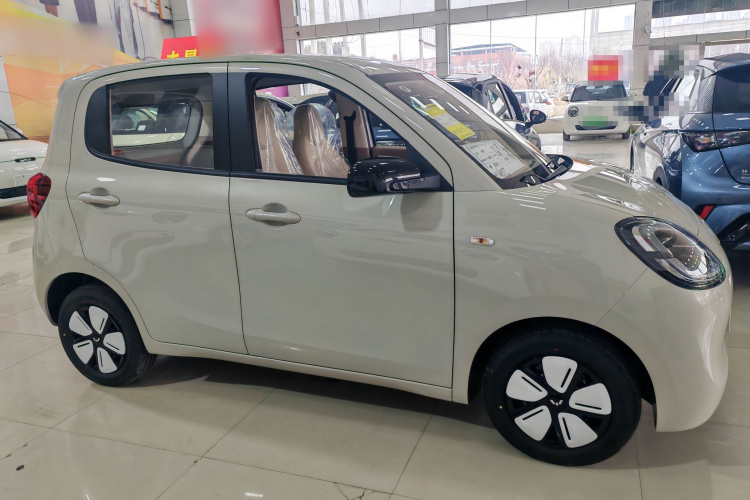 五菱汽车 宏光MINIEV 2025款 四门版 进阶款车身外观6005