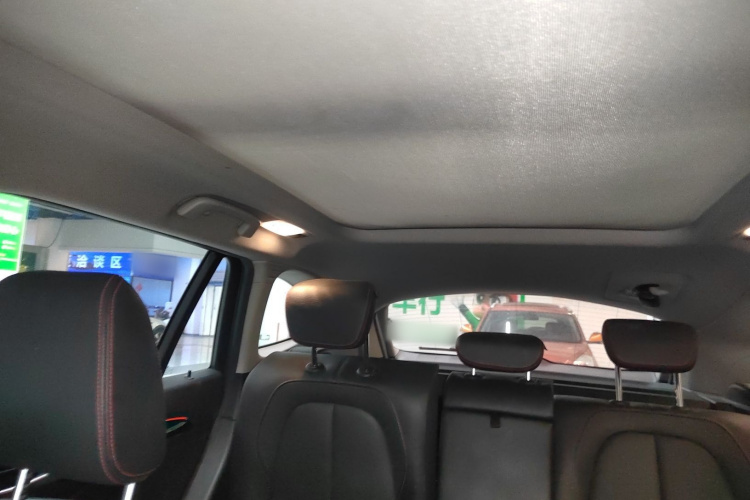 宝马X1 2016款 sDrive20Li 豪华型中控内饰22