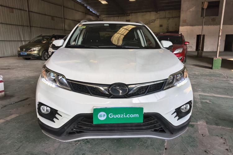 东南DX3 2018款 1.5L 手动尊贵型车身外观2