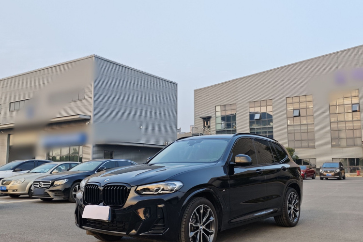 宝马X3 2023款 改款 xDrive30i 领先型 M曜夜套装车身外观1