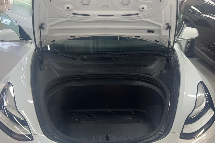 特斯拉 Model 3 2019款 标准续航后驱升级版局部细节24