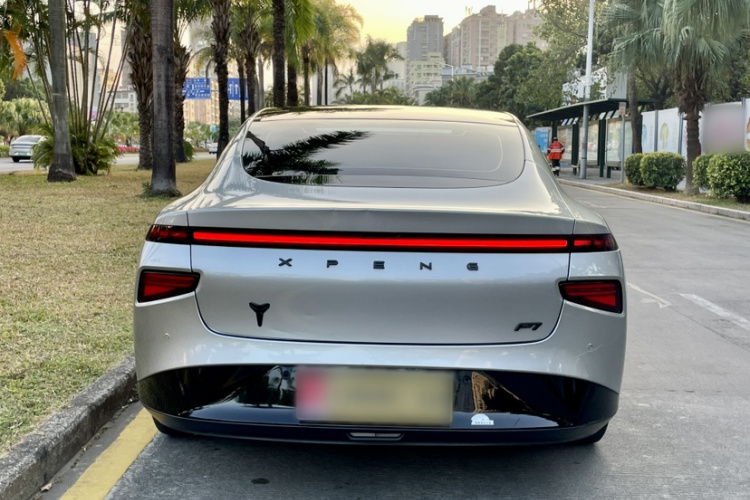 小鹏P7 2020款 670N车身外观6003