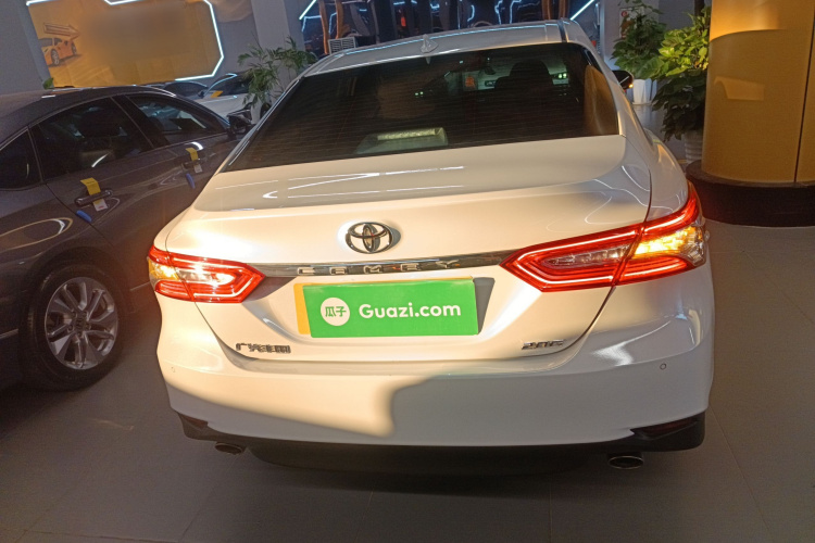 丰田 凯美瑞 2021款 2.0G 豪华版车身外观6