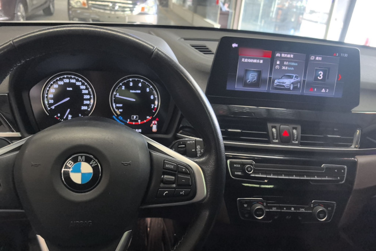 宝马X1 2020款 sDrive25Li 领先型中控内饰12