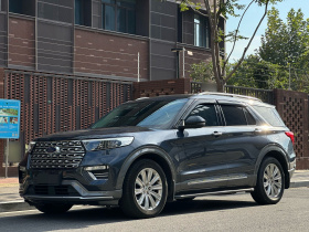 福特 探险者 2020款 EcoBoost 285 四驱钛金版 7座