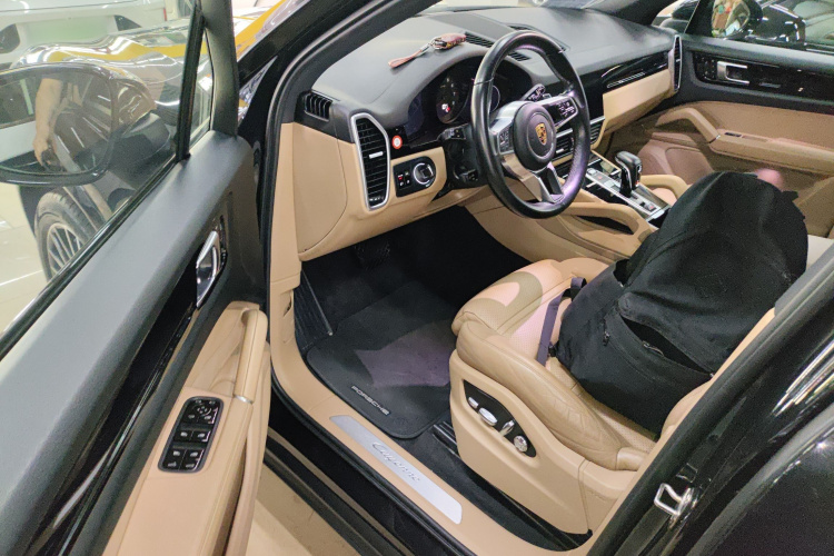 保时捷 2019款 Cayenne 3.0T中控内饰20