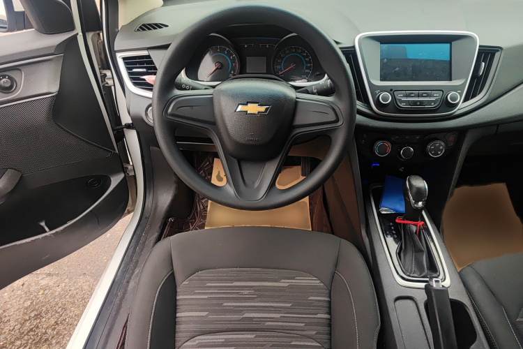 雪佛兰 科沃兹 2019款 320 自动欣享天窗版局部细节13