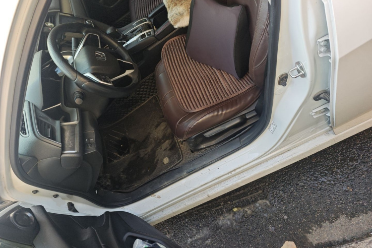 本田 思域 2016款 220TURBO CVT豪华版中控内饰19