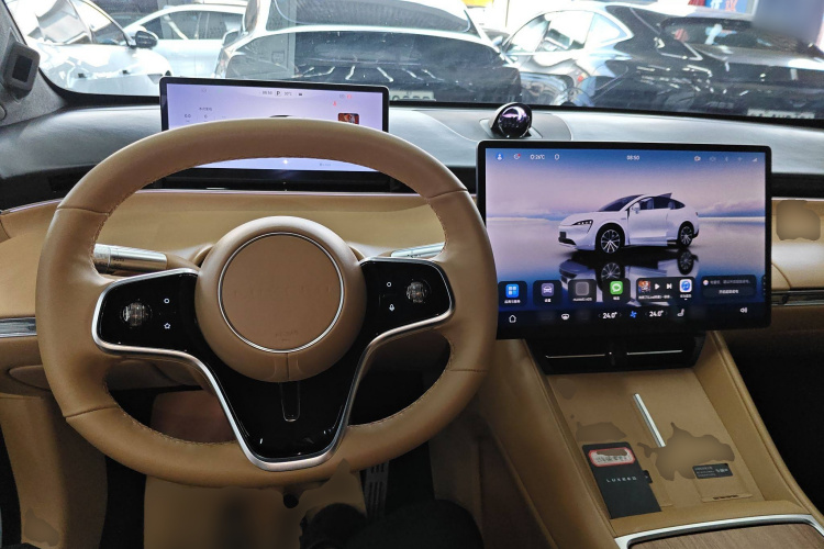 鸿蒙智行 智界R7 2024款 纯电 667km Pro中控内饰12