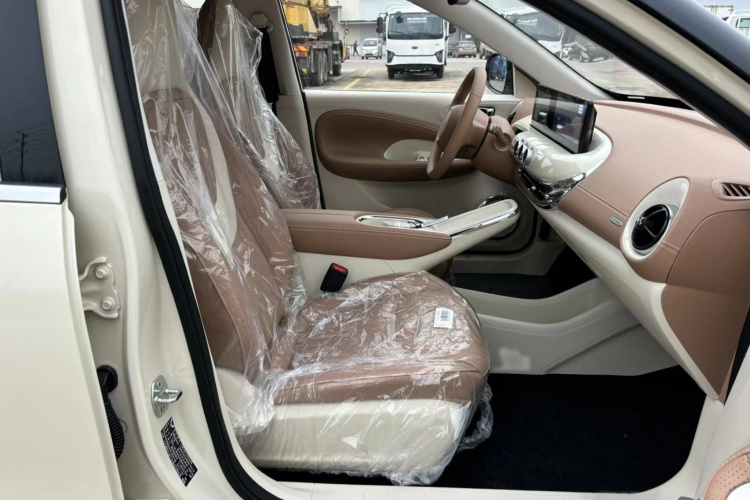 五菱汽车 五菱缤果 2025款 333km 灵犀互联款中控内饰7002