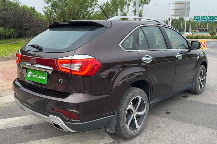 比亚迪S7 2015款 2.0T 升级版 自动尊贵型车身外观7