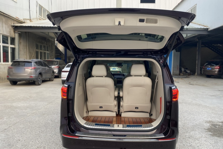 别克GL8 2020款 Avenir艾维亚 六座贤礼版局部细节23