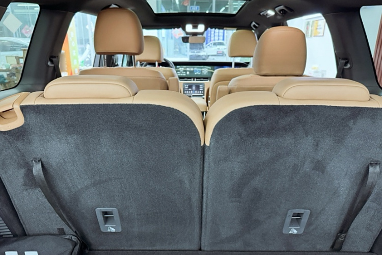 理想汽车 理想ONE 2020款 增程6座版中控内饰7007