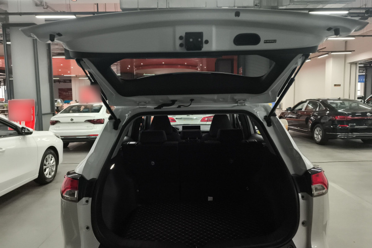 丰田 卡罗拉锐放 2024款 2.0L 先锋版局部细节23